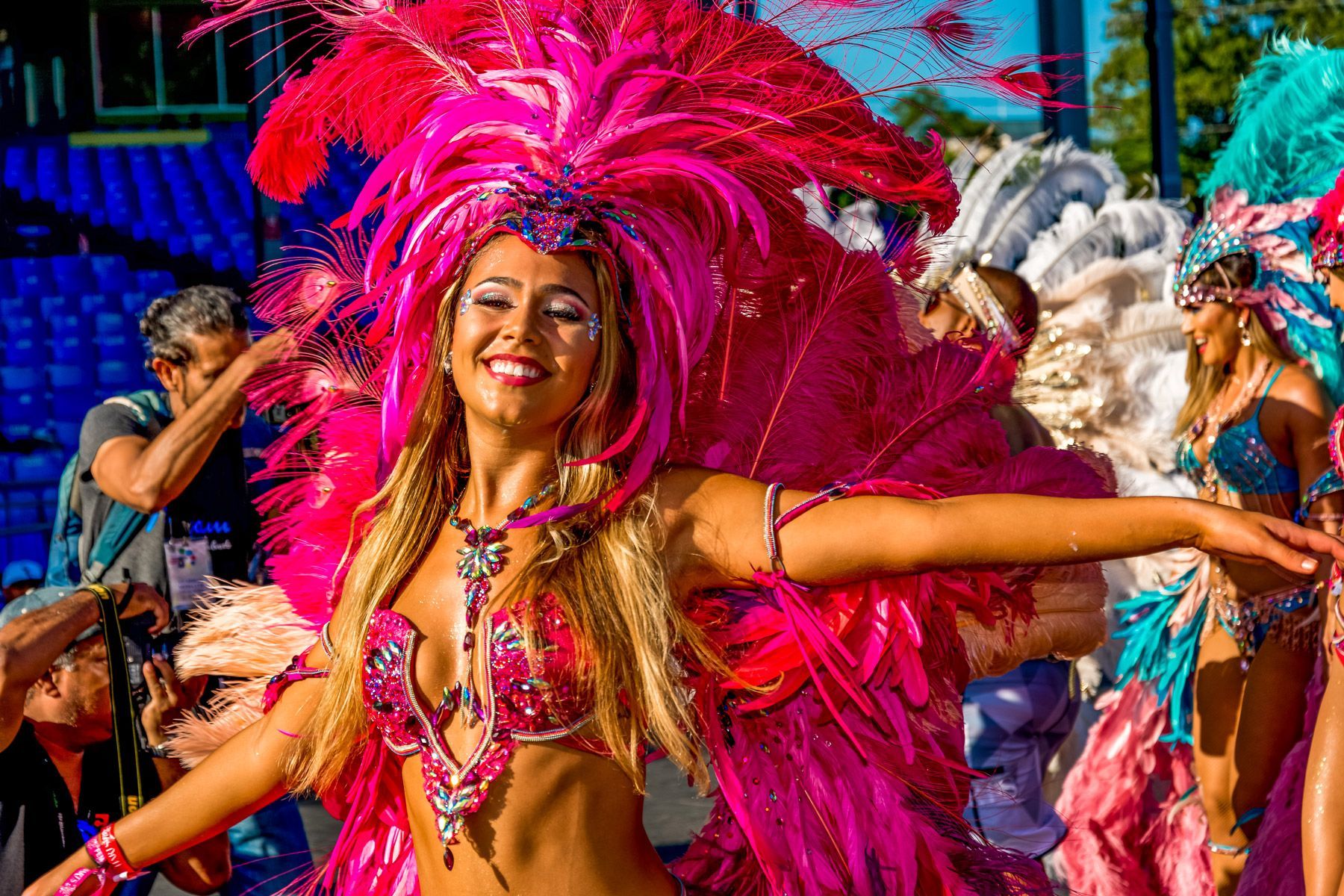 carnival-costume-feathers