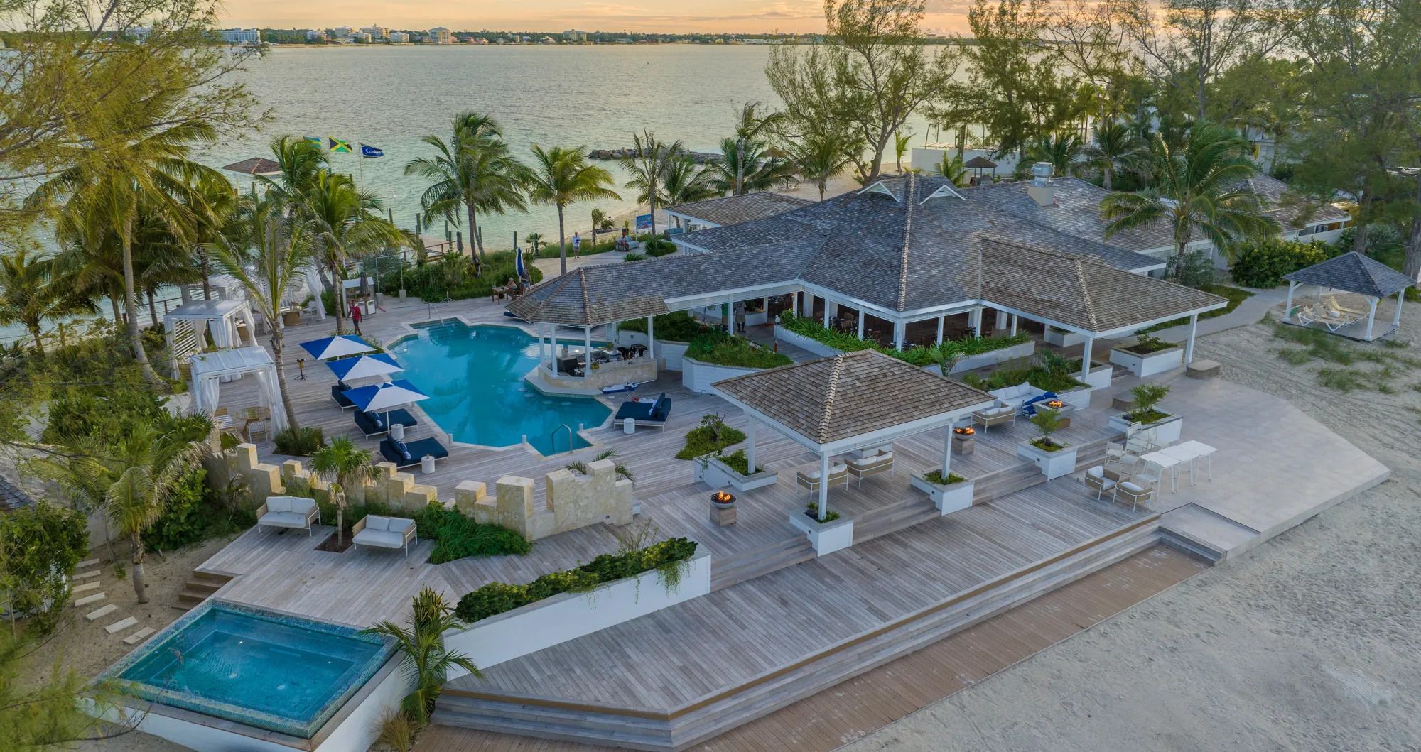 The Benefits of Island Hopping in the Caribbean