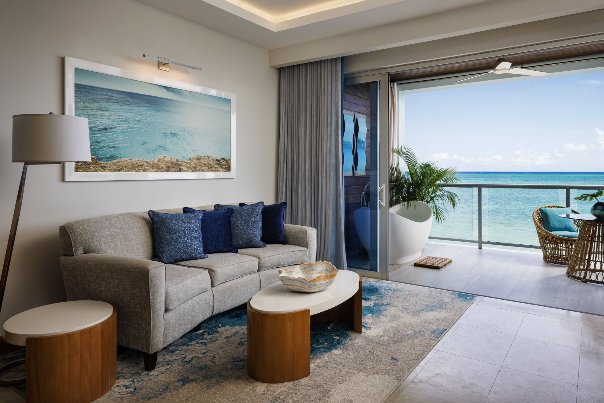 sandals-montego-bay-oceanfront-room-m1--1--2