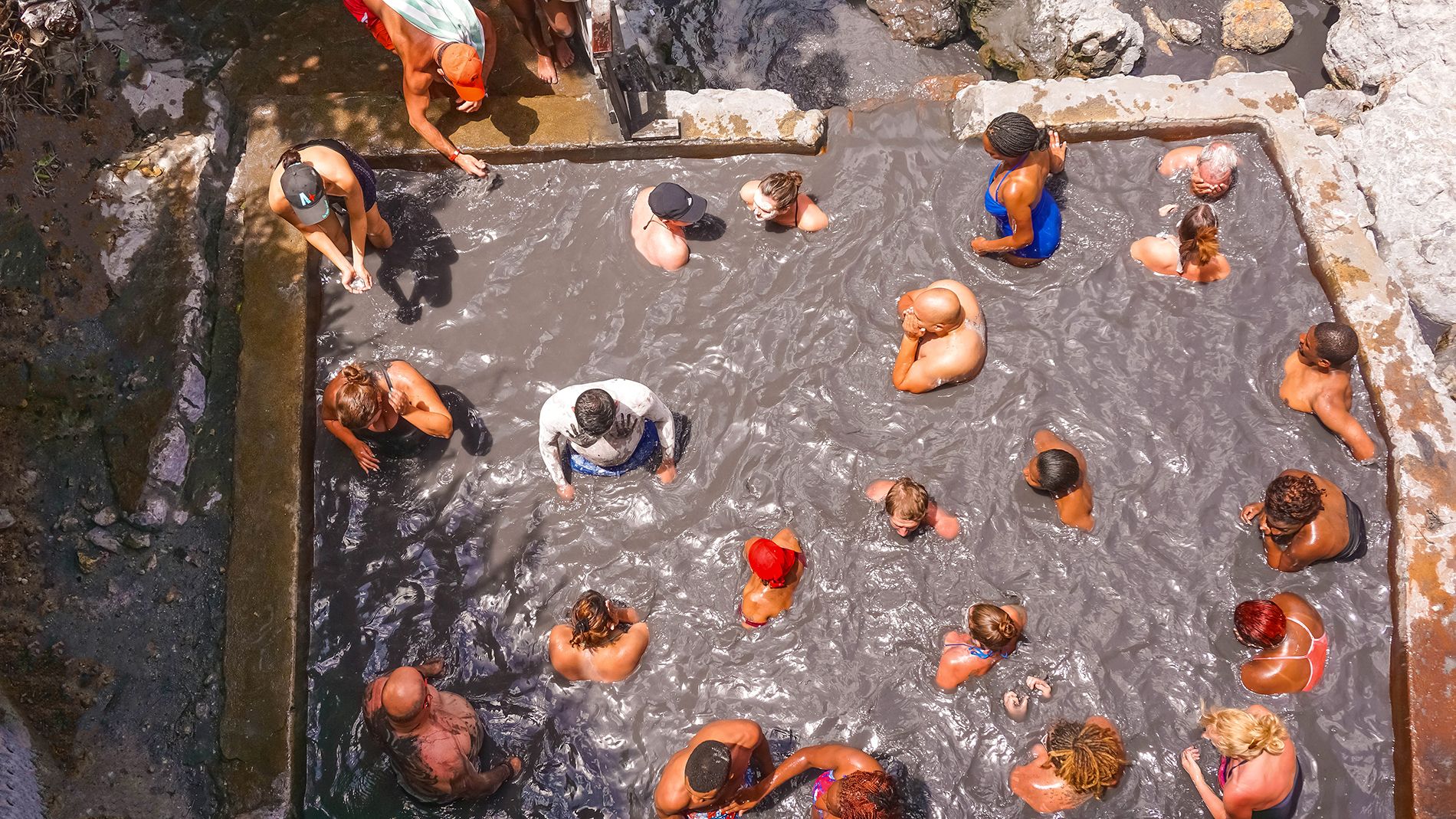 Soufriere-St.-Lucia--soak-in-sulphur--Solarisys