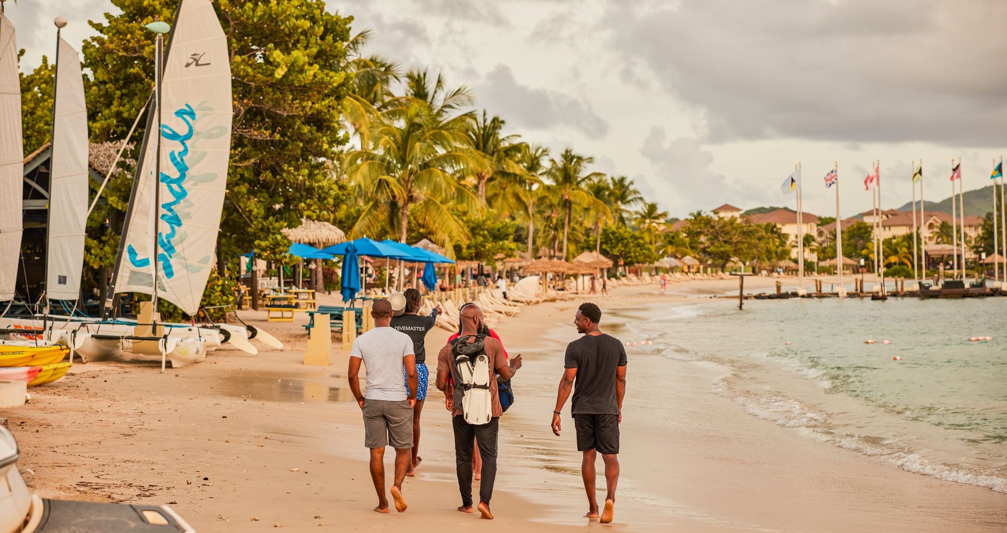 Web-Version-Saint-Lucia-Scuba-PADI-Instructors-Walking-Tanks-29