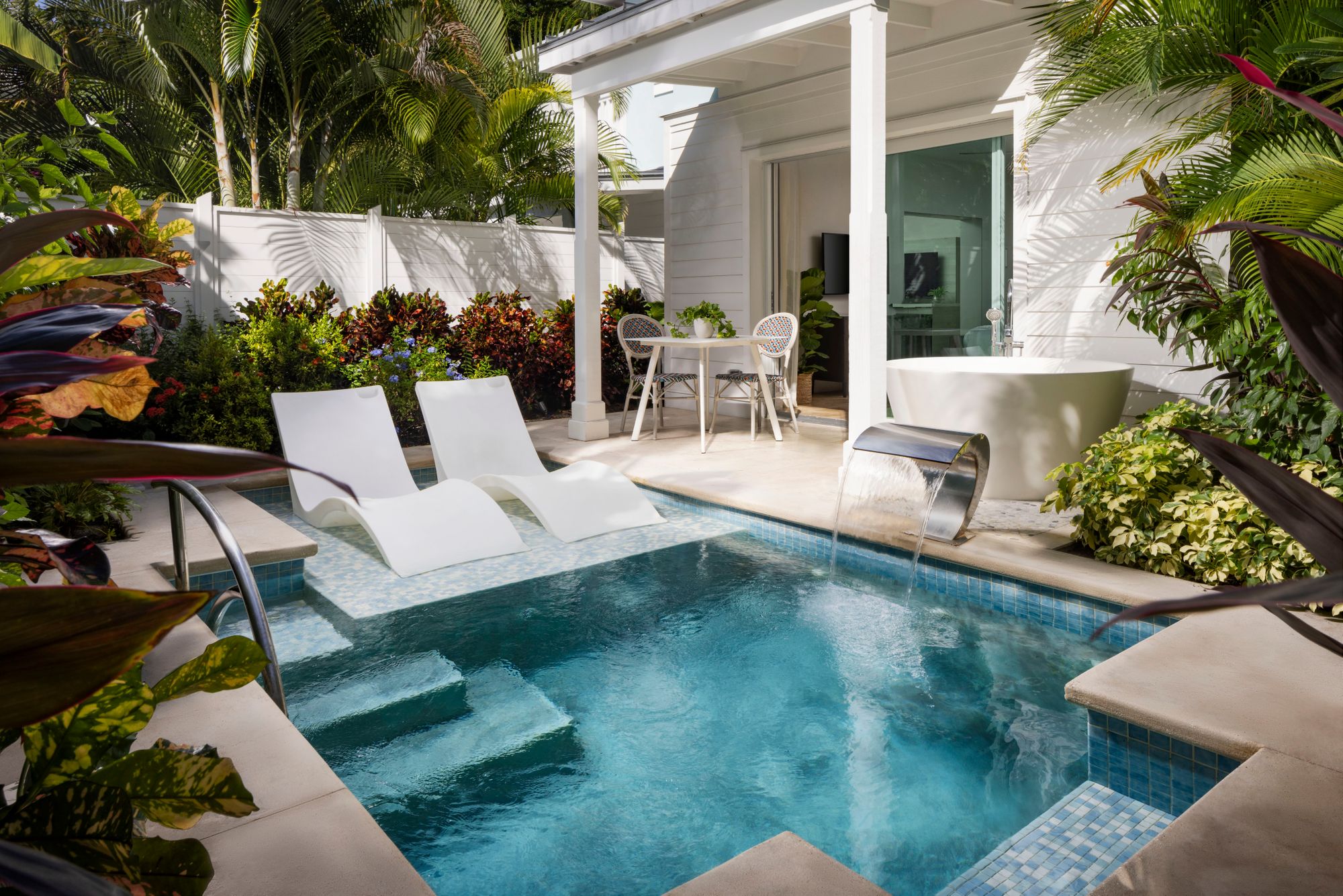 JPG-Version-SRB-Room-V1PP-Patio