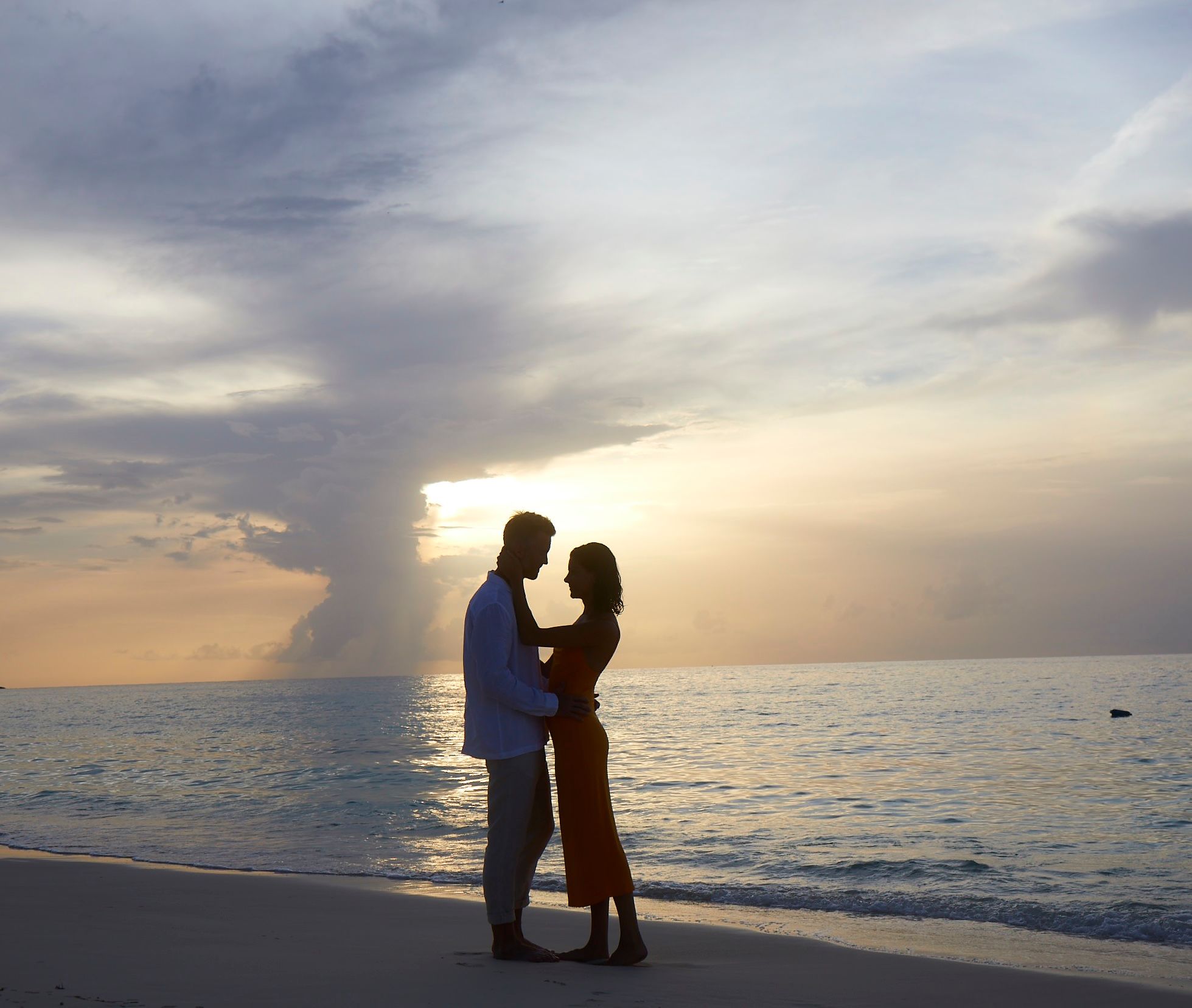 Caribbean-Beach-Lifestyle-Couple-Romantic-Sunset